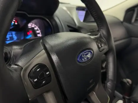 FORD Ranger 3.2 20V CABINE DUPLA 4X4 LIMITED TURBO DIESEL AUTOM�TICO, Foto 10