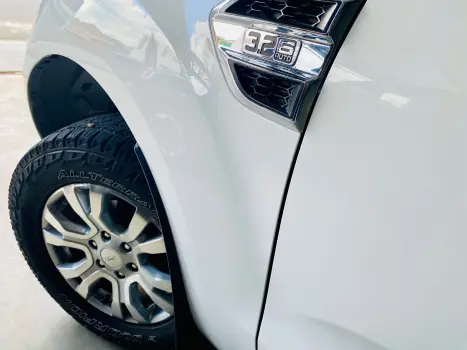 FORD Ranger 3.2 20V XLT 4X4 CABINE DUPLA TURBO DIESEL AUTOM�TICO, Foto 9