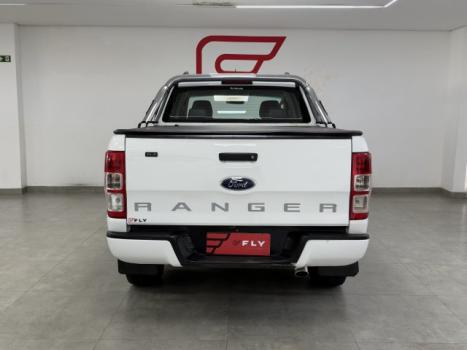 FORD Ranger 3.2 20V XLS CABINE DUPLA TURBO DIESEL, Foto 17