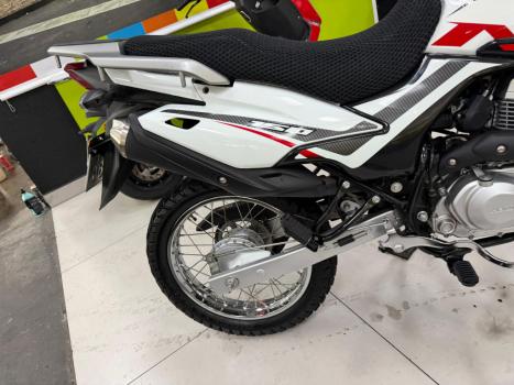 HAOJUE NK 150 FI , Foto 7