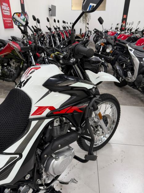 HAOJUE NK 150 FI , Foto 8