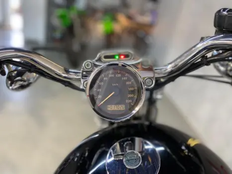 HARLEY DAVIDSON Sportster XL 883 CUSTOM, Foto 10