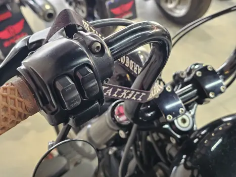 HARLEY DAVIDSON Sportster XL 883 IRON, Foto 11