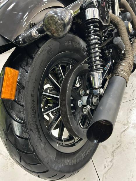 HARLEY DAVIDSON Sportster XL 883 IRON, Foto 4