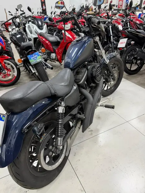 HARLEY DAVIDSON Sportster XL 883 R, Foto 2