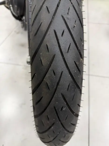 HARLEY DAVIDSON Sportster XL 883 R, Foto 4