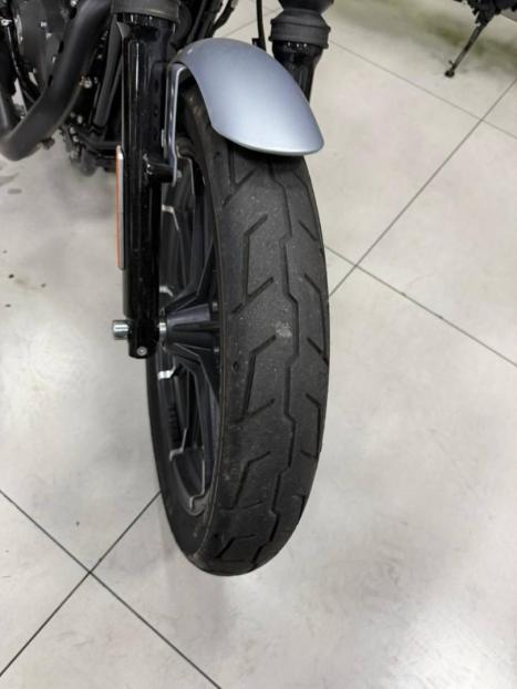 HARLEY DAVIDSON Sportster XL 883 IRON, Foto 4