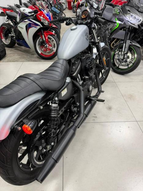 HARLEY DAVIDSON Sportster XL 883 IRON, Foto 5