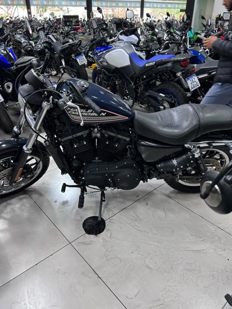 HARLEY DAVIDSON Sportster XL 883 R, Foto 4