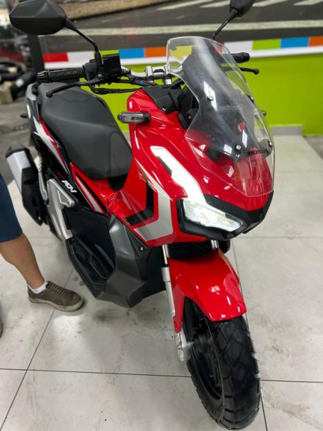 HONDA ADV 150 , Foto 7