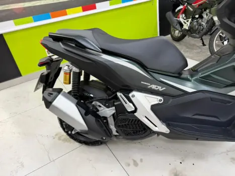HONDA ADV 150 , Foto 4