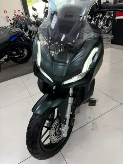 HONDA ADV 150 , Foto 12
