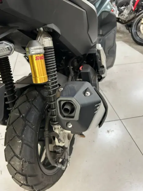 HONDA ADV 150 , Foto 4