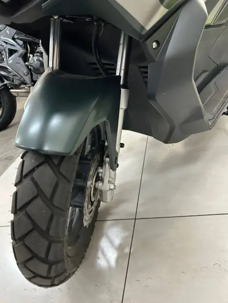 HONDA ADV 150 , Foto 5