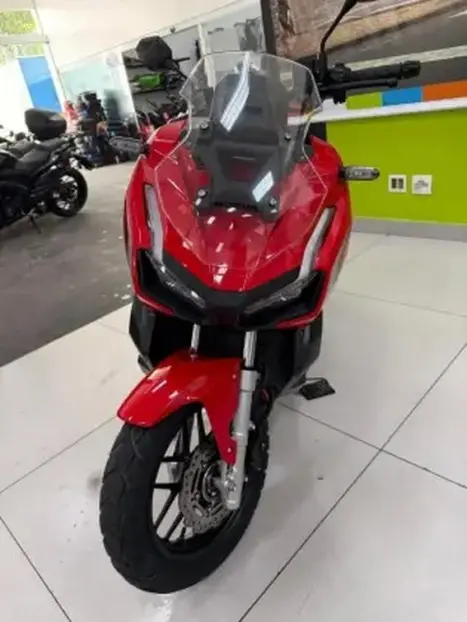 HONDA ADV 150 , Foto 2