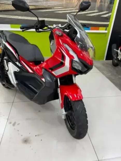 HONDA ADV 150 , Foto 3