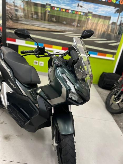 HONDA ADV 150 , Foto 6