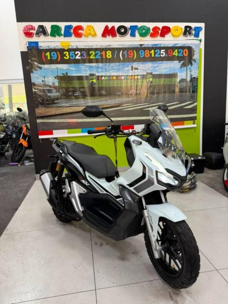 HONDA ADV 150 , Foto 1