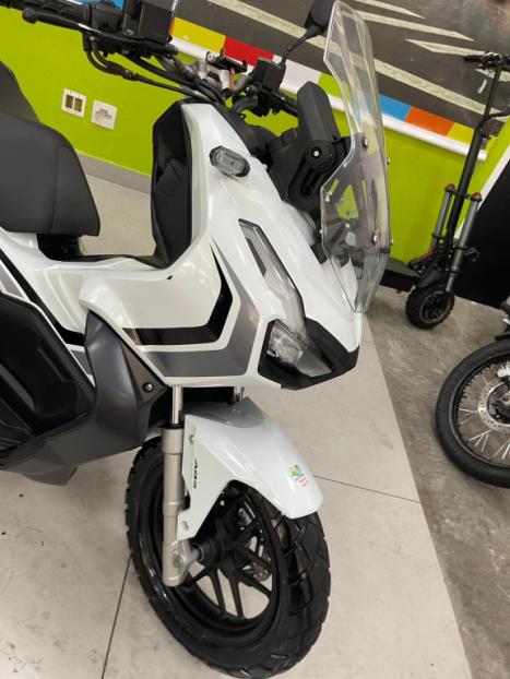 HONDA ADV 150 ABS, Foto 3