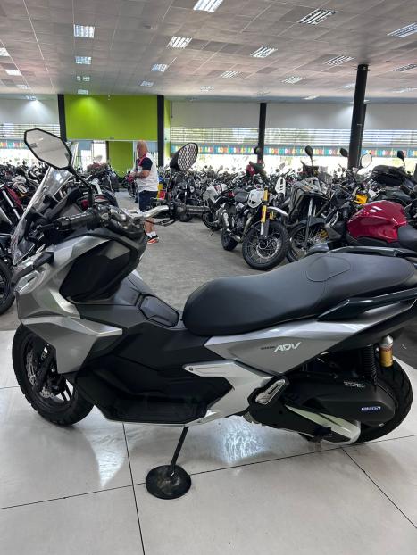 HONDA ADV 160 , Foto 3