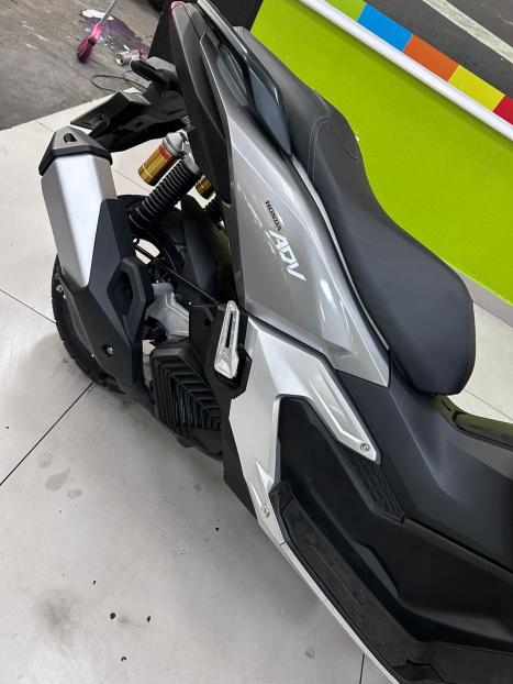 HONDA ADV 160 , Foto 4