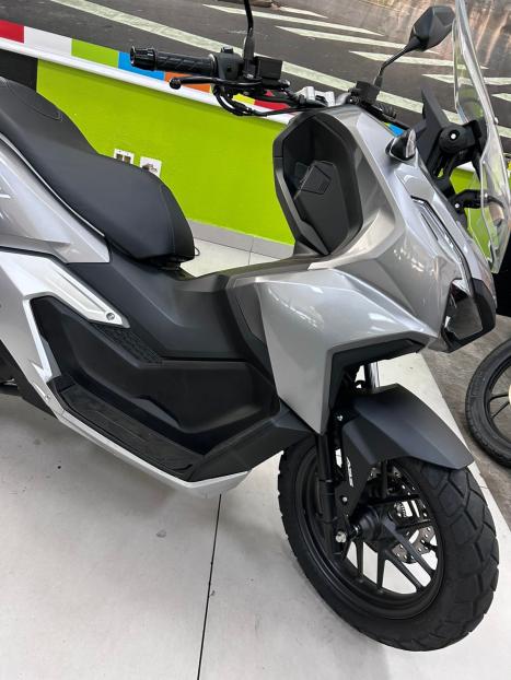 HONDA ADV 160 , Foto 6
