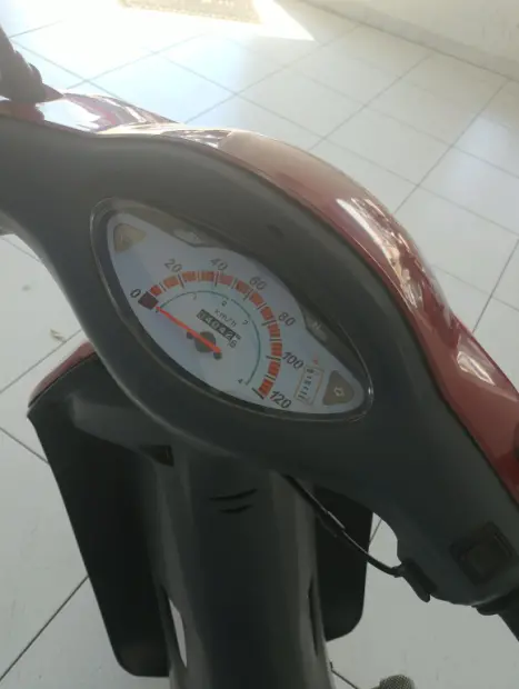 HONDA Biz 100 ES, Foto 4