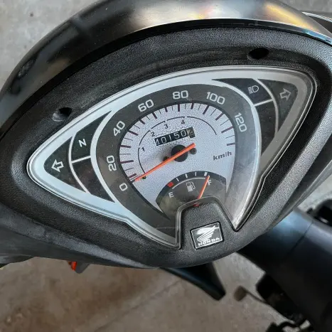 HONDA Biz 100 K, Foto 6