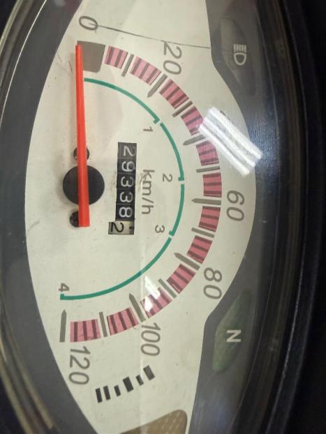 HONDA Biz 100 K, Foto 4