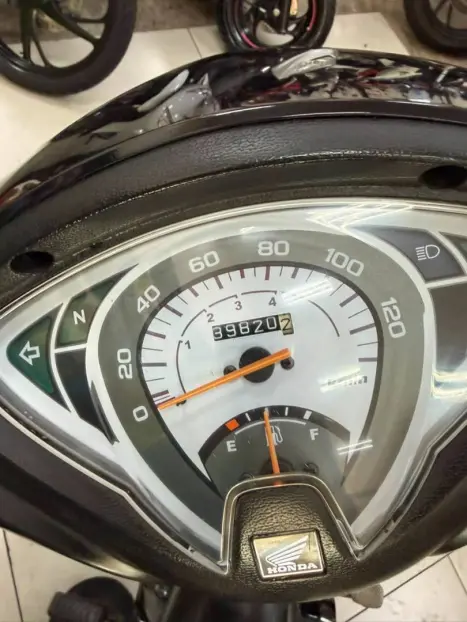 HONDA Biz 100 K, Foto 8