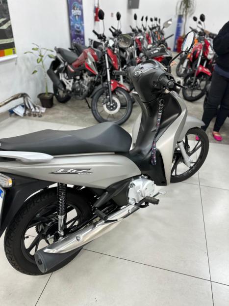 HONDA Biz 125 +, Foto 9