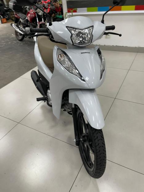 HONDA Biz 125 ES, Foto 3