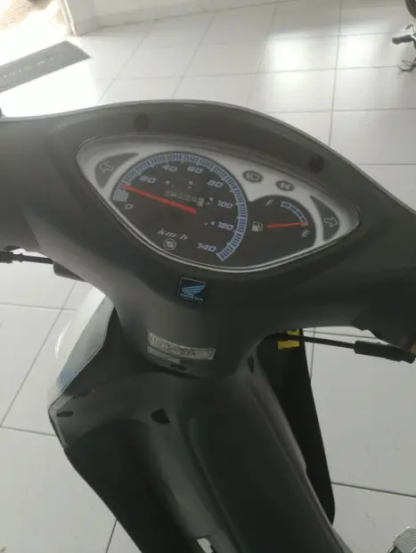 HONDA Biz 125 ES, Foto 4