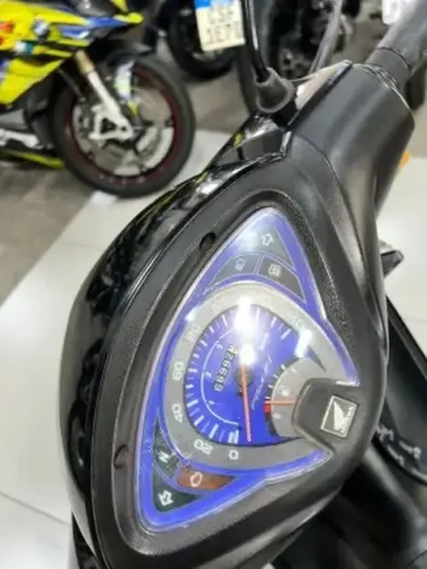 HONDA Biz 125 ES, Foto 4