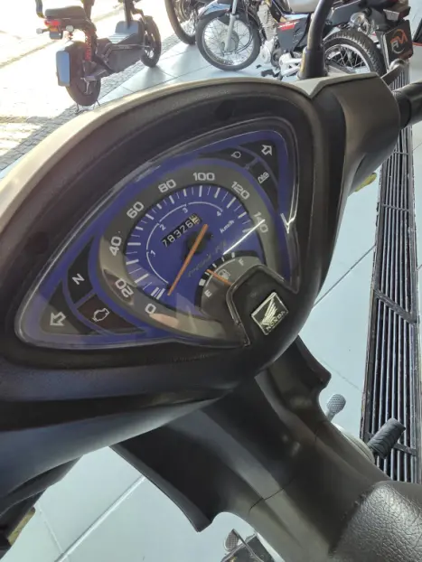HONDA Biz 125 ES, Foto 7