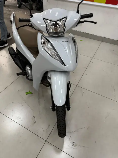 HONDA Biz 125 EX, Foto 4