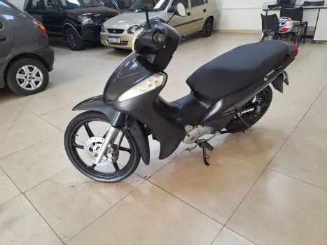 HONDA Biz 125 EX, Foto 3