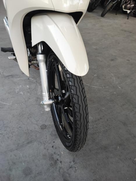 HONDA Biz 125 EX, Foto 6