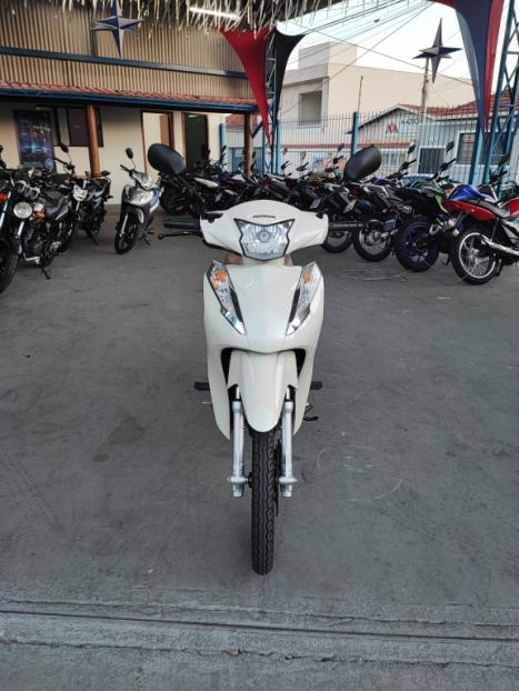 HONDA Biz 125 EX, Foto 8