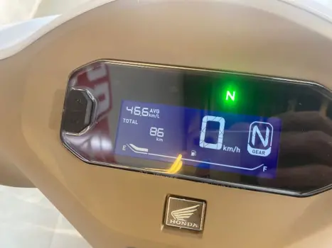 HONDA Biz 125 EX, Foto 5