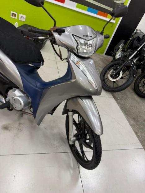 HONDA Biz 125 EX, Foto 2
