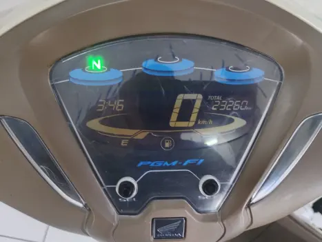 HONDA Biz 125 EX, Foto 4