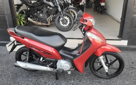 HONDA Biz 125 EX, Foto 2