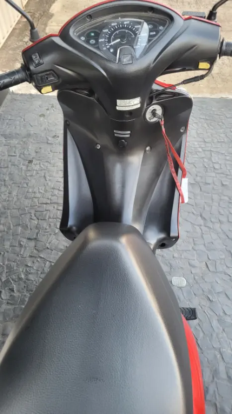 HONDA Biz 125 EX, Foto 3