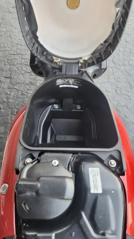 HONDA Biz 125 EX, Foto 6