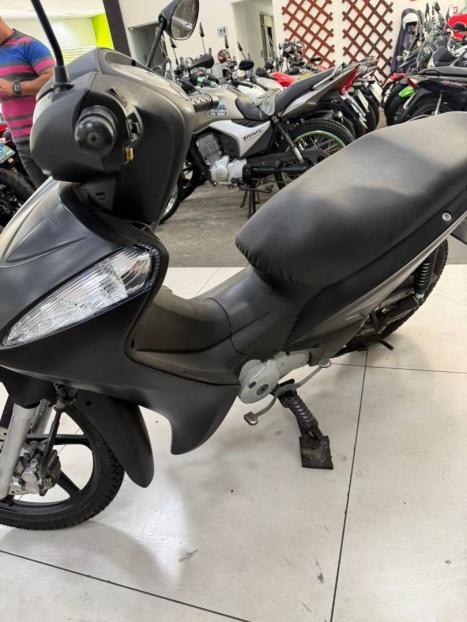 HONDA Biz 125 EX, Foto 2