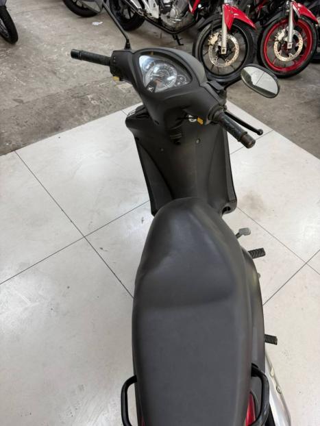 HONDA Biz 125 EX, Foto 3