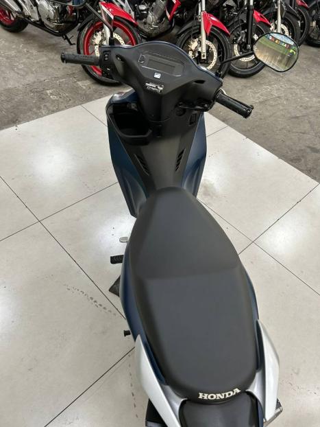 HONDA Biz 125 EX, Foto 3