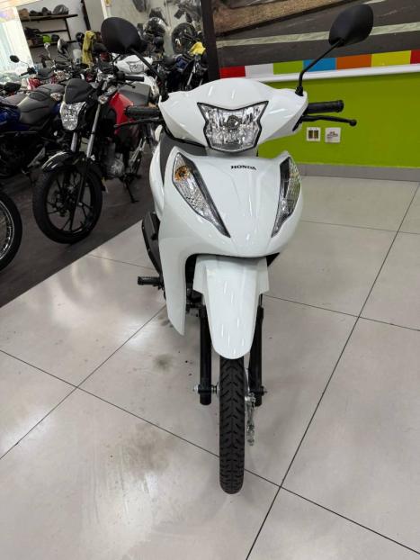 HONDA Biz 125 EX, Foto 4