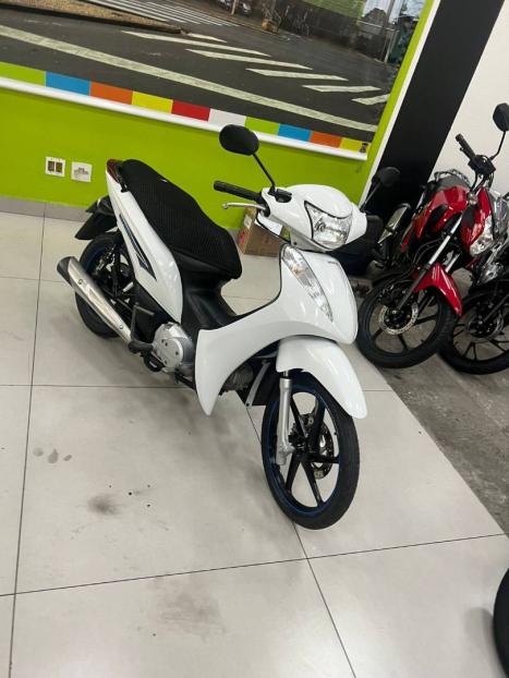 HONDA Biz 125 EX, Foto 2